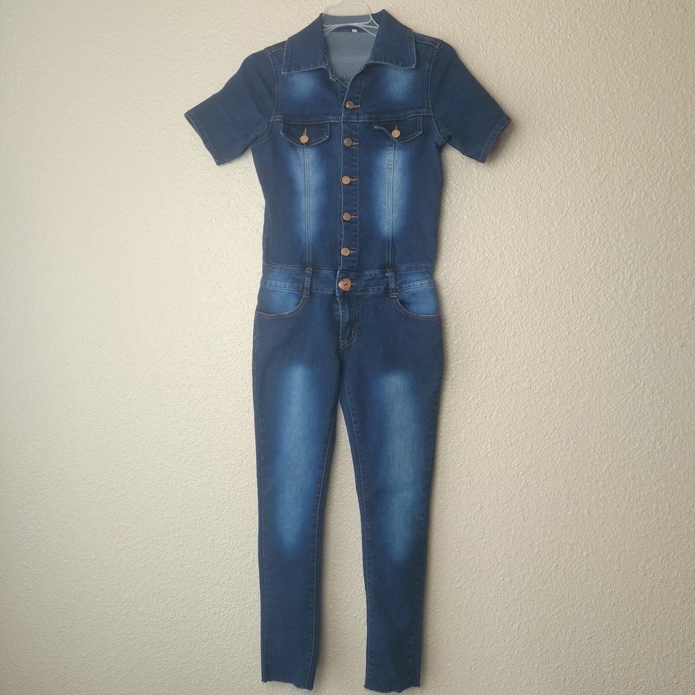 kalowa Women's Denim Jumpsuit Washed Belt Hole Short Sleeve‎ Size M Romper
